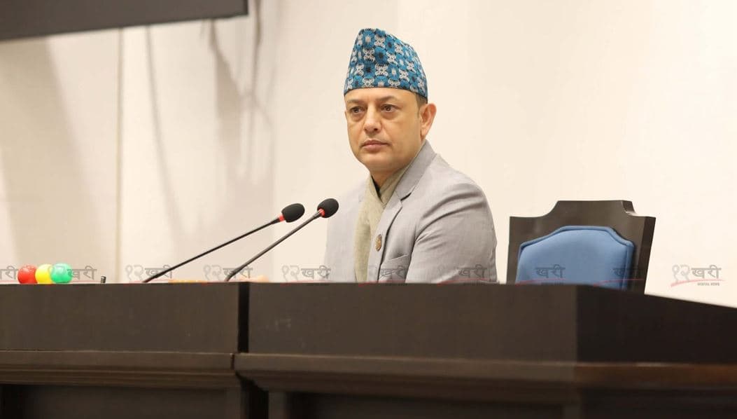 स्वास्थ्य चेकजाँचको तीन घण्टापछि अस्पतालबाट घर फर्किए सभामुख