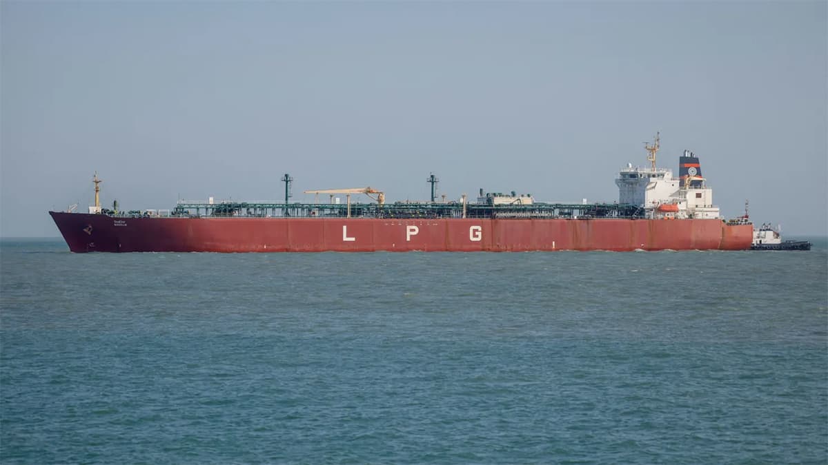 स्ट्रेट अफ होर्मुजमा भारतीय दुई पानीजहाजमाथि हमला