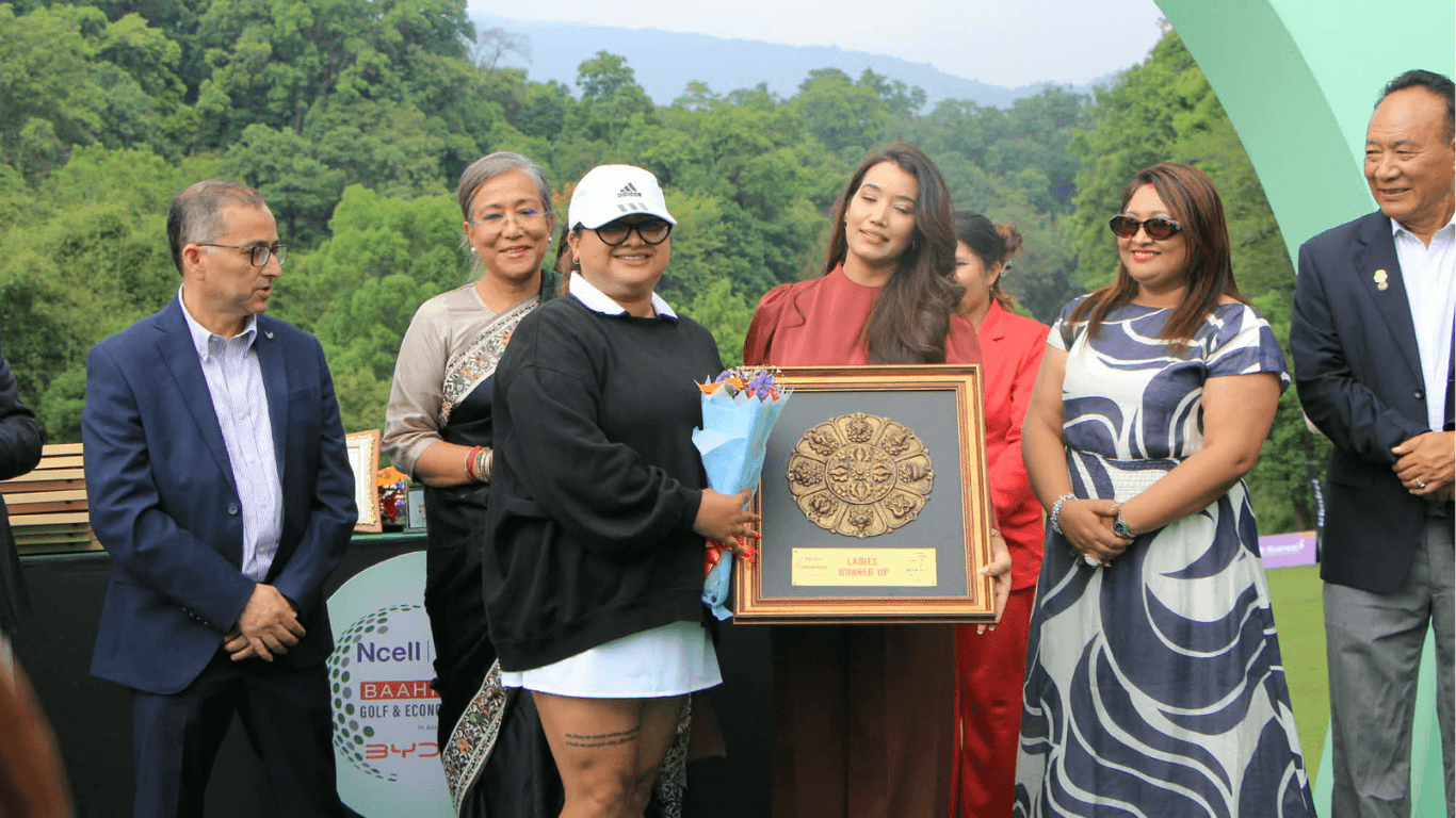 एनसेल बाह्रखरी गल्फका विजेतालाई पुरस्कार हस्तान्तरण (तस्बिर)