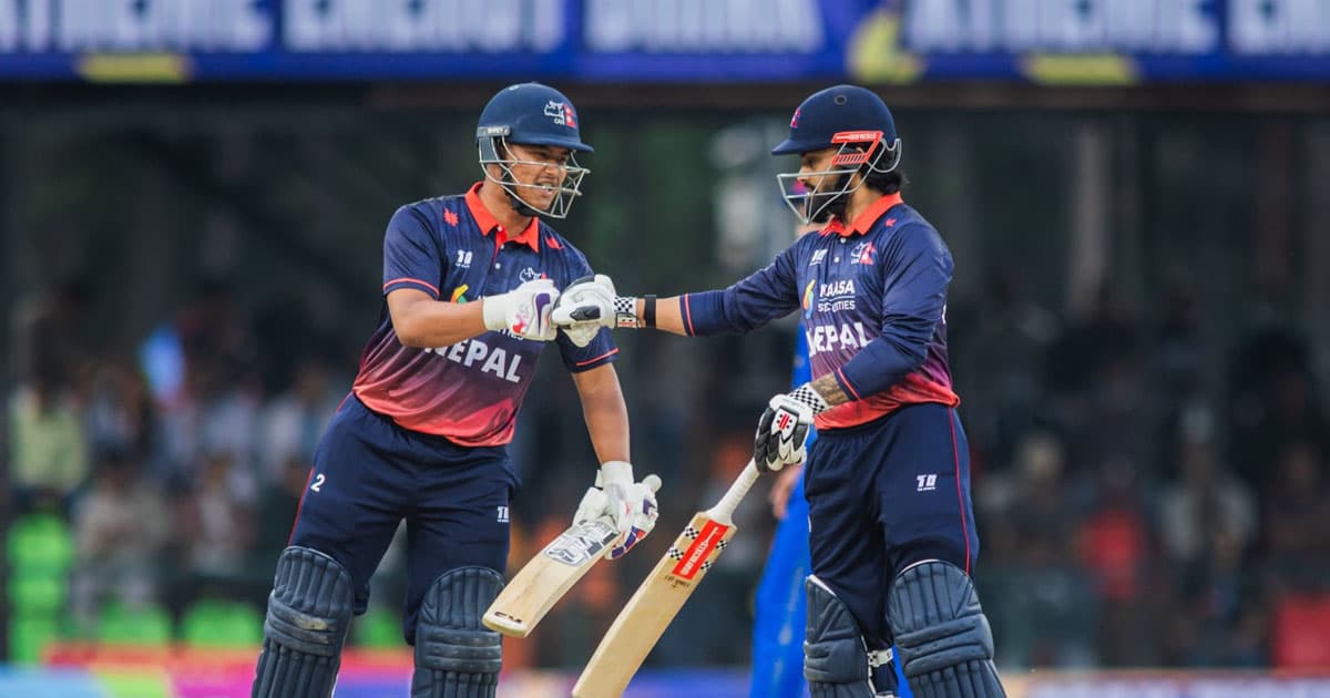 नेपालको सुस्त सुरुवात: १० ओभरमा ३ विकेट गुमाउँदै ६२ रन