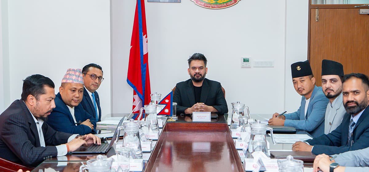 निजामती सेवामा हलचल ल्याउने गरी अध्यादेशबाट ऐन ल्याउने तयारीमा सरकार