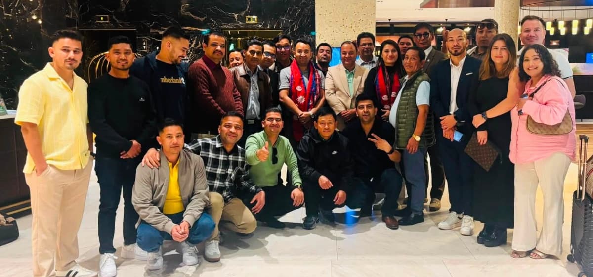 एनआरएनएको यूरोप सम्मेलनमा सहभागी हुन आयरल्याण्ड पुगे रास्वपा नेता पराजुली