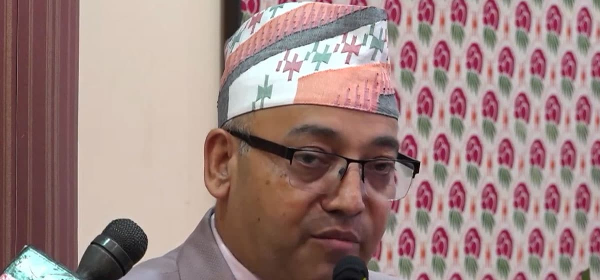 राष्ट्र बैंक निर्देशक थापाको सुझाव: वित्तीय स्थायित्वका लागि लेनदेनमा राजनीति नजोडौँ
