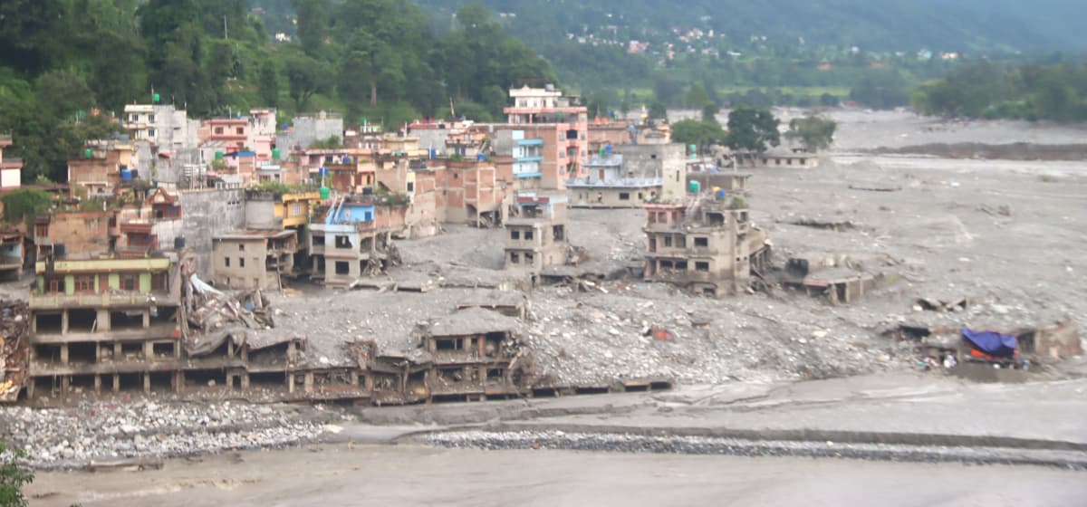 भोटेकोशीमा बाढी : वीरबहादुरको एक कलले बचायो ३० परिवार