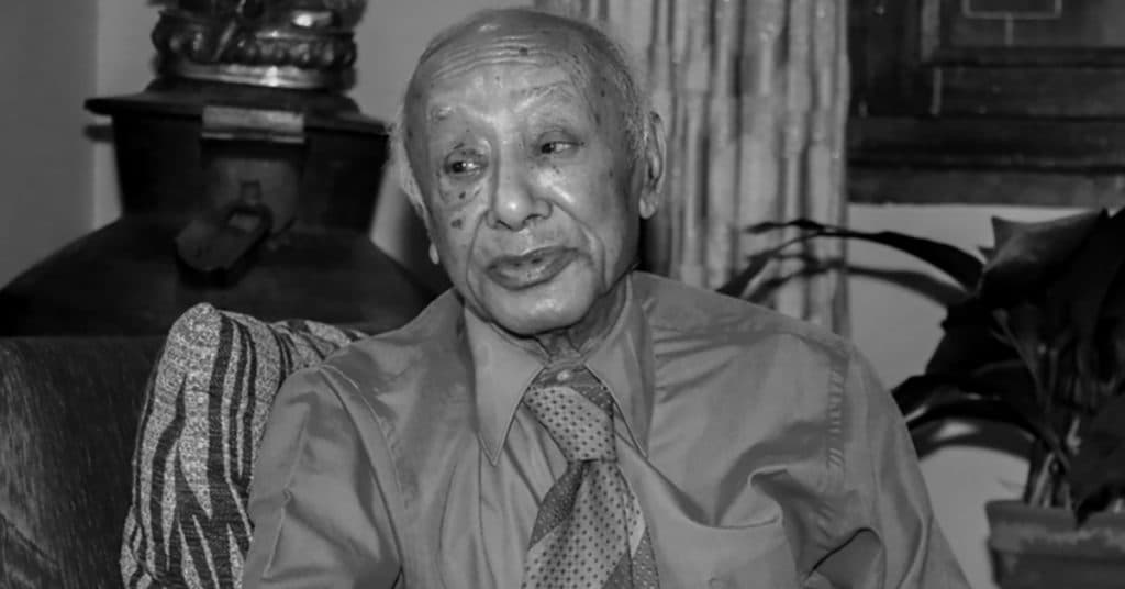 डा. गंगोल : जसले नेपालमै पहिलो पटक टाउको खोलेर गरेका थिए सफल शल्यक्रिया