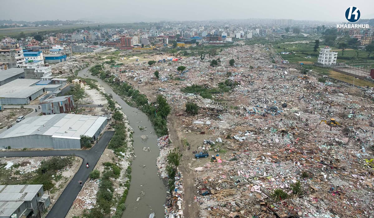 ड्रोनबाट हेर्नुस्, डोजर चलेपछिको मनोहरा सुकुम्वासी बस्ती