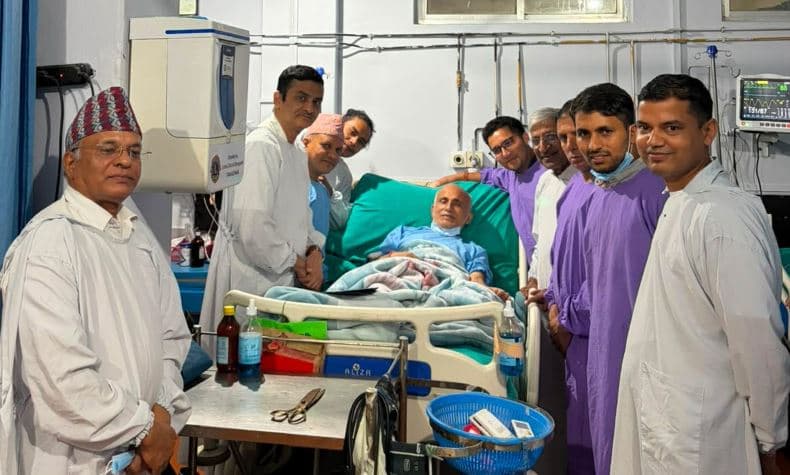 सरकारी वार्ता टोली र डा केसीबीच सात बुँदे सहमति, अनशन तोडियो