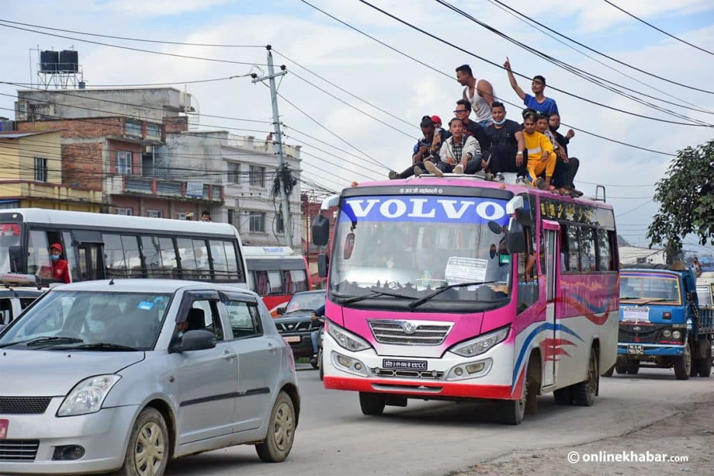सरकारका १०० कार्यसूची : अब सबै सार्वजनिक यातायातमा सीसीटीभी