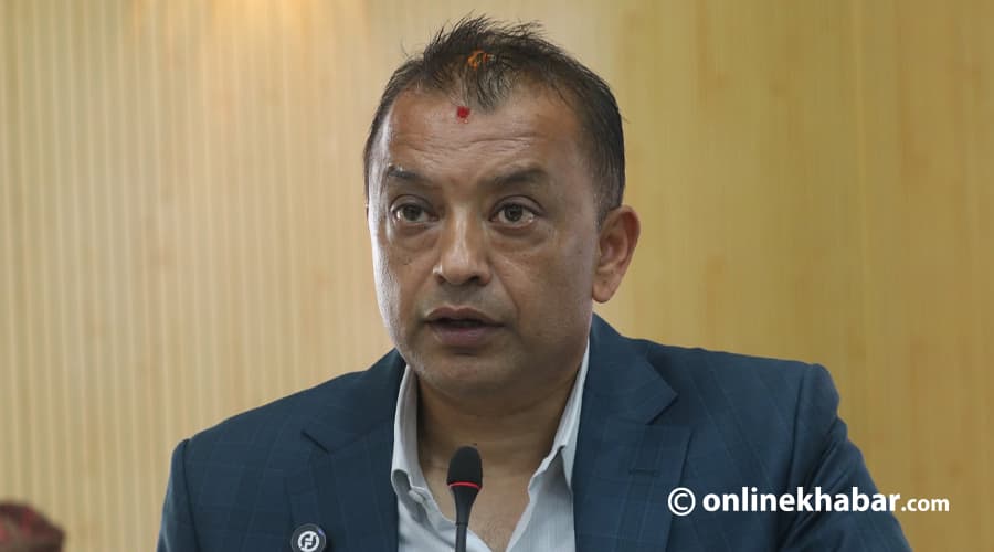 रास्वपासँग स्पष्ट बहुमत छ, तर खतरनाक भ्रममा छ : गगन थापा