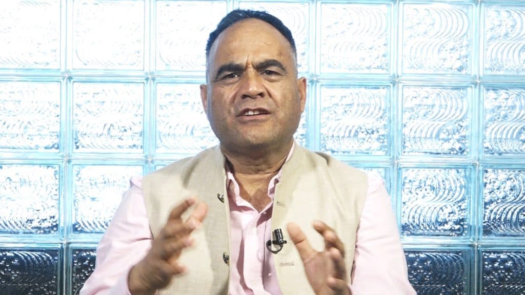 कांग्रेस एक भएर अगाडि बढ्नुको विकल्प छैन : नैनसिंह महर