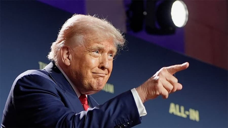 ट्रम्पले रक्षा खर्च ४० प्रतिशत बढाए, सामाजिक सुरक्षामा भारी कटौती