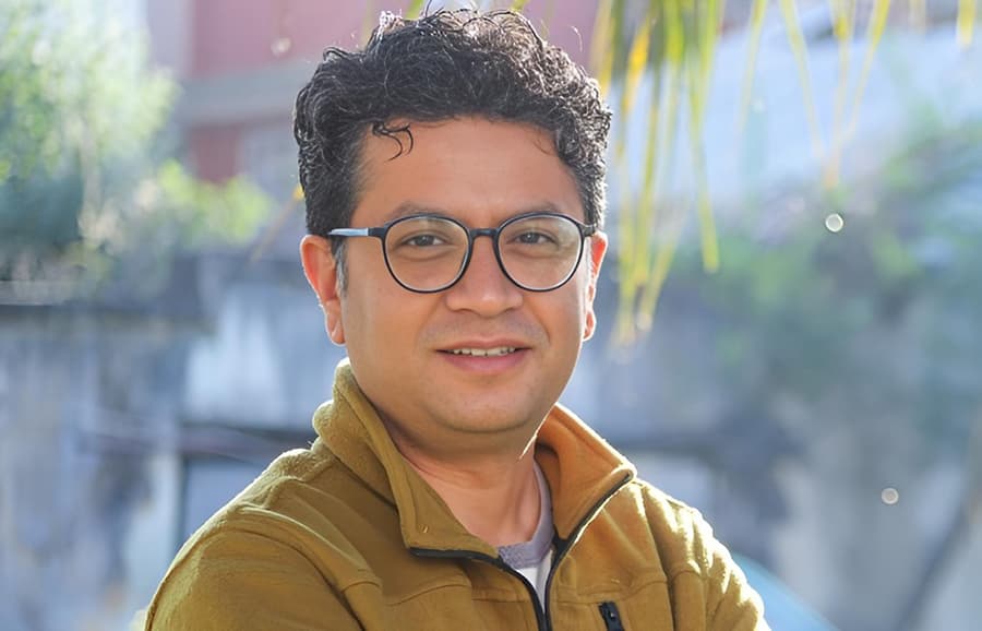 युद्ध र किसानको बिम्बमार्फत शक्तिराष्ट्रलाई प्रश्न सोधे बालेनले