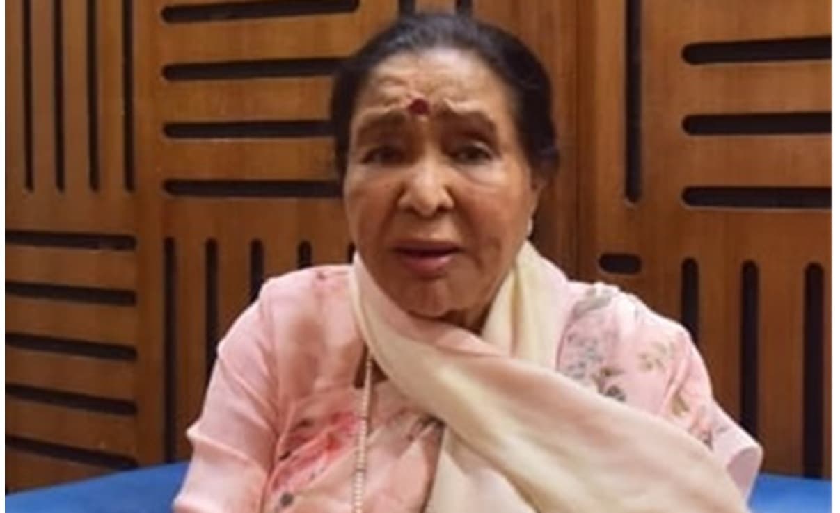 गायिका आशा भोस्ले आईसीयूमा भर्ना