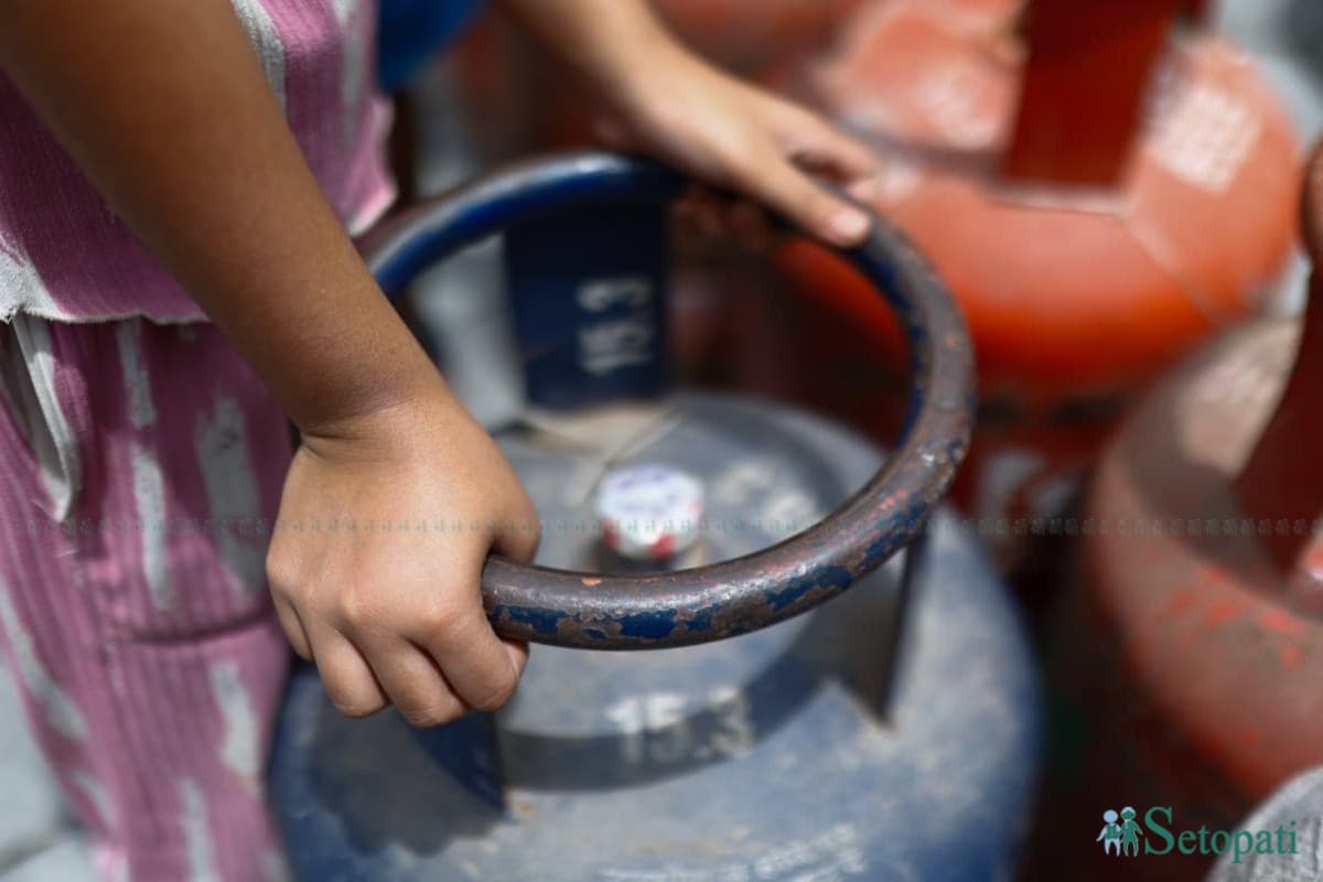 अब डिपोहरूबाटै ग्यास बिक्री, सरकारले स्थान नतोक्ने