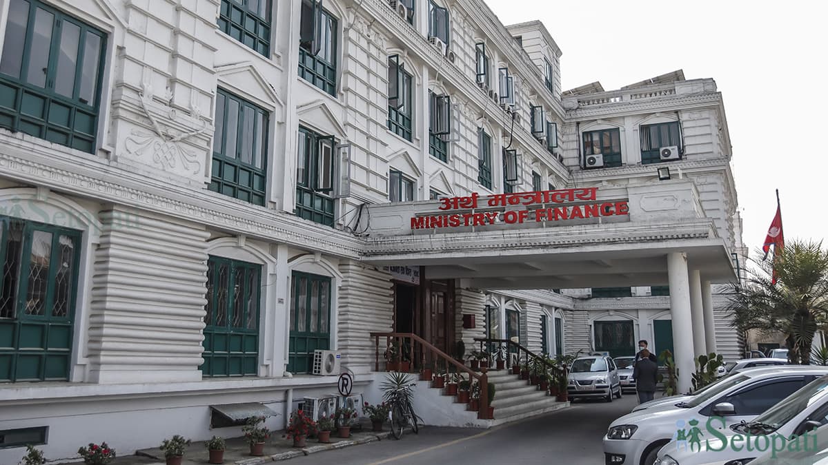 सम्पत्ति शुद्धीकरण कसुरमा व्यवसायी शंकर अग्रवाल पक्राउ