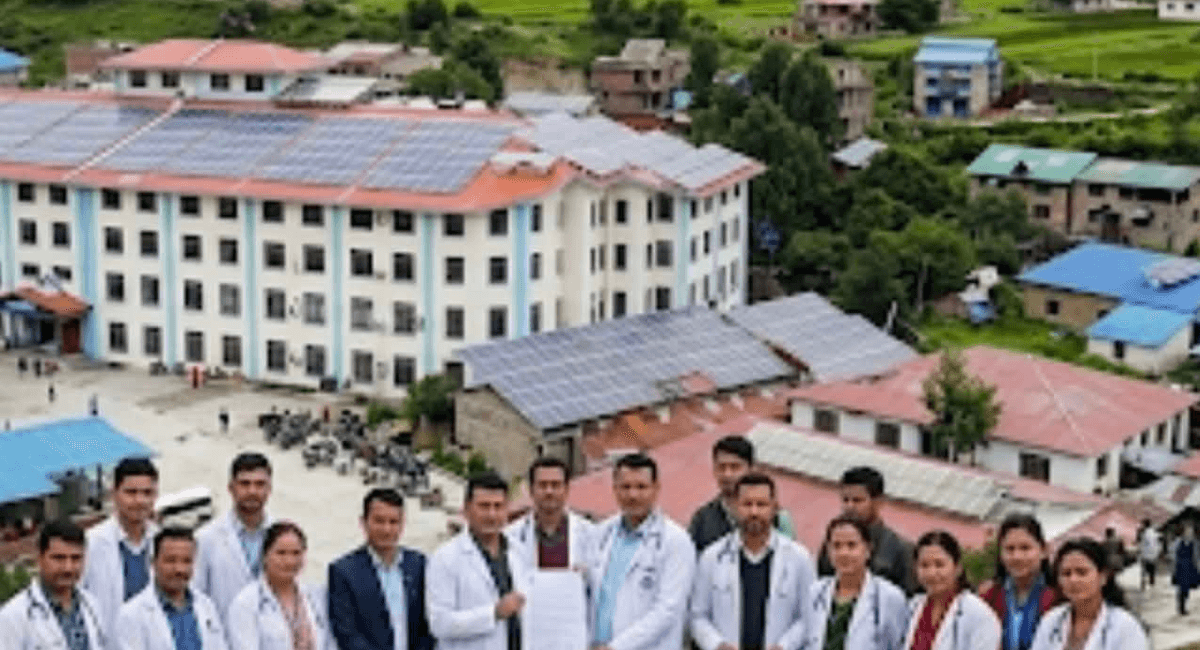 कर्णाली स्वास्थ्य विज्ञान प्रतिष्ठानका स्थायी अध्यापक आन्दोलित