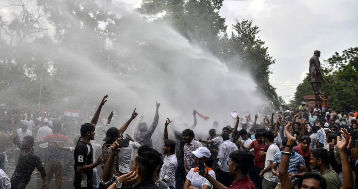 ककरोच पार्टीको आन्दोलनमा युवाहरूले बनाएको रिल्स र मिममा के छ खास ?
