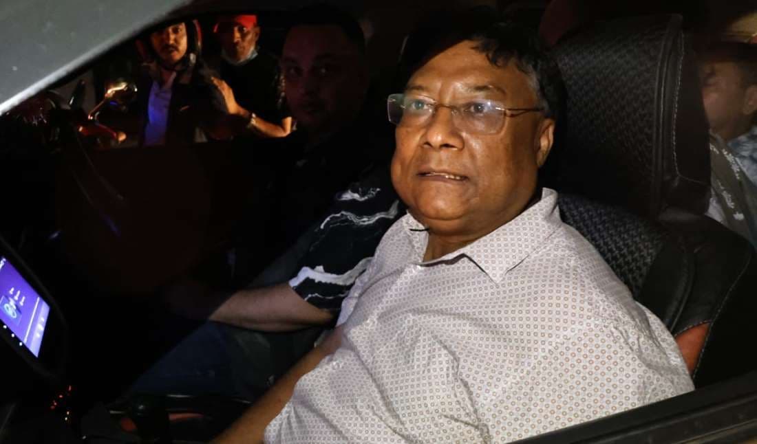 पत्रकार श्रेष्ठविरुद्ध पक्राउ पुर्जी जारी गर्न ललितपुर अदालतको अस्वीकार
