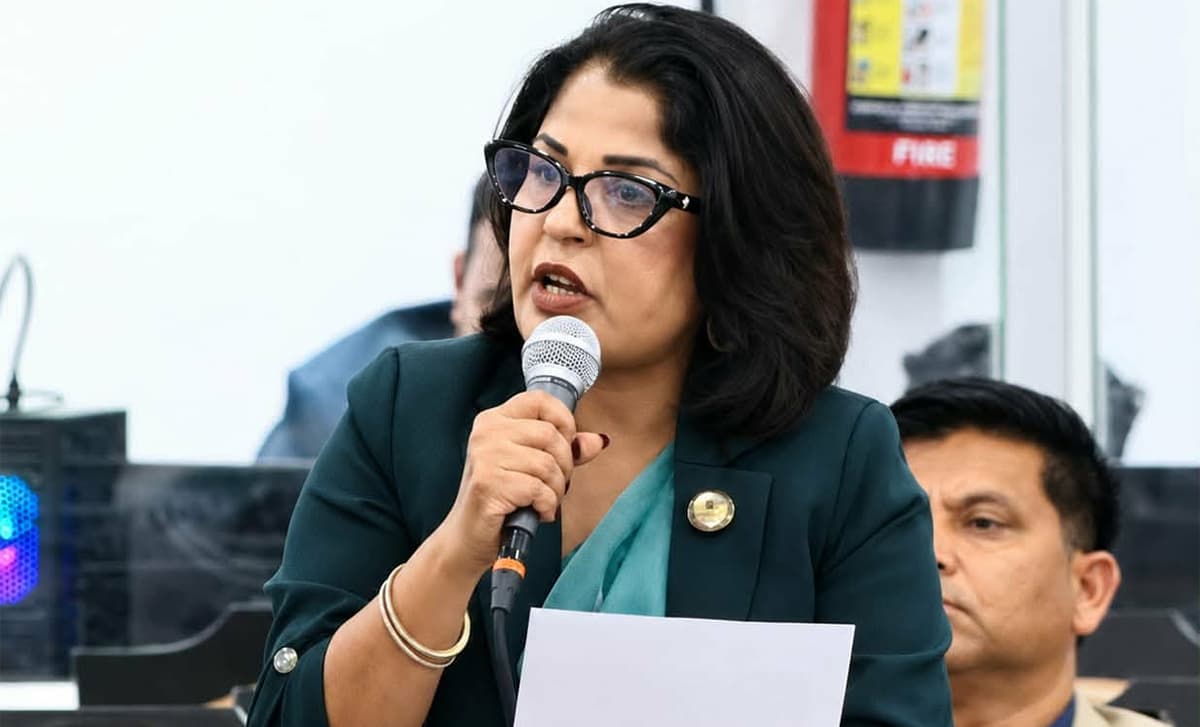 सरकार समयमै गम्भीर नबने जनता महँगीको मारमा पर्ने निश्चित छ : सांसद अधिकारी