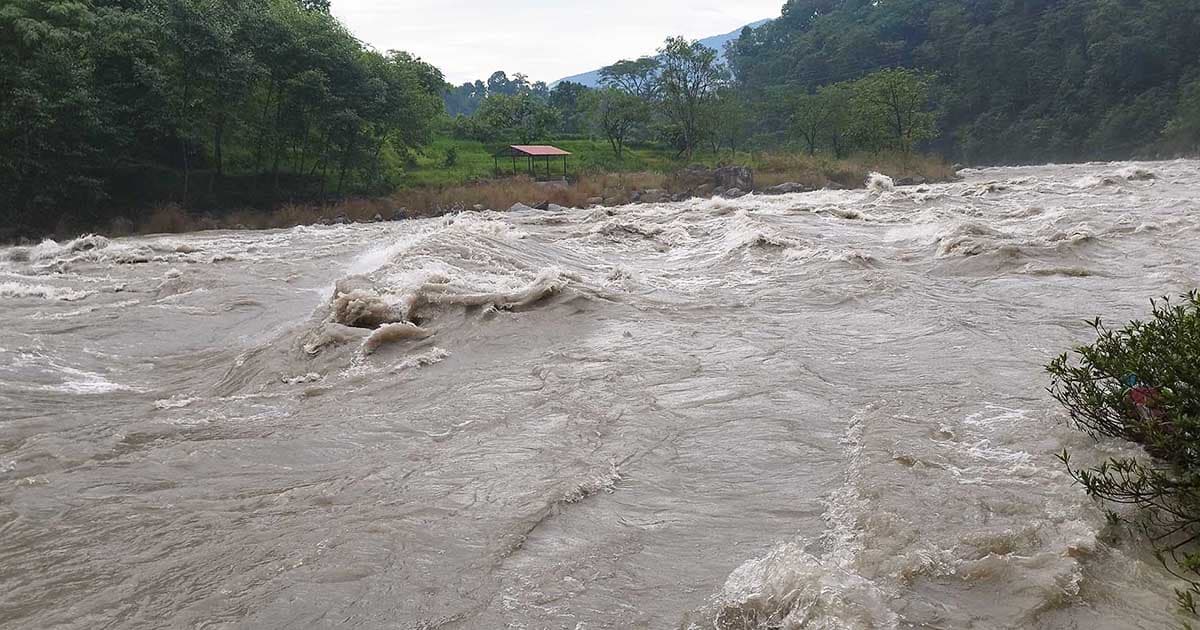 बाढी-पहिरोमा परि ३५ जनाको मृत्यु, १५ घाइते