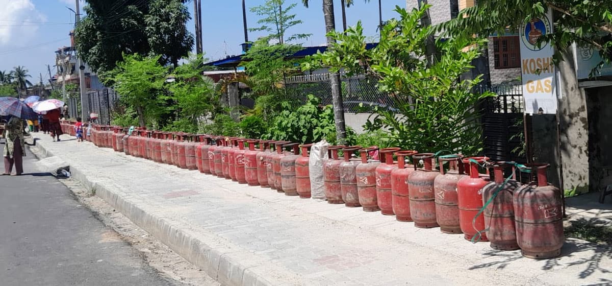 १ हजार ८७० सिलिन्डर ग्यास आउँदा आधा उपभोक्ता रित्तै