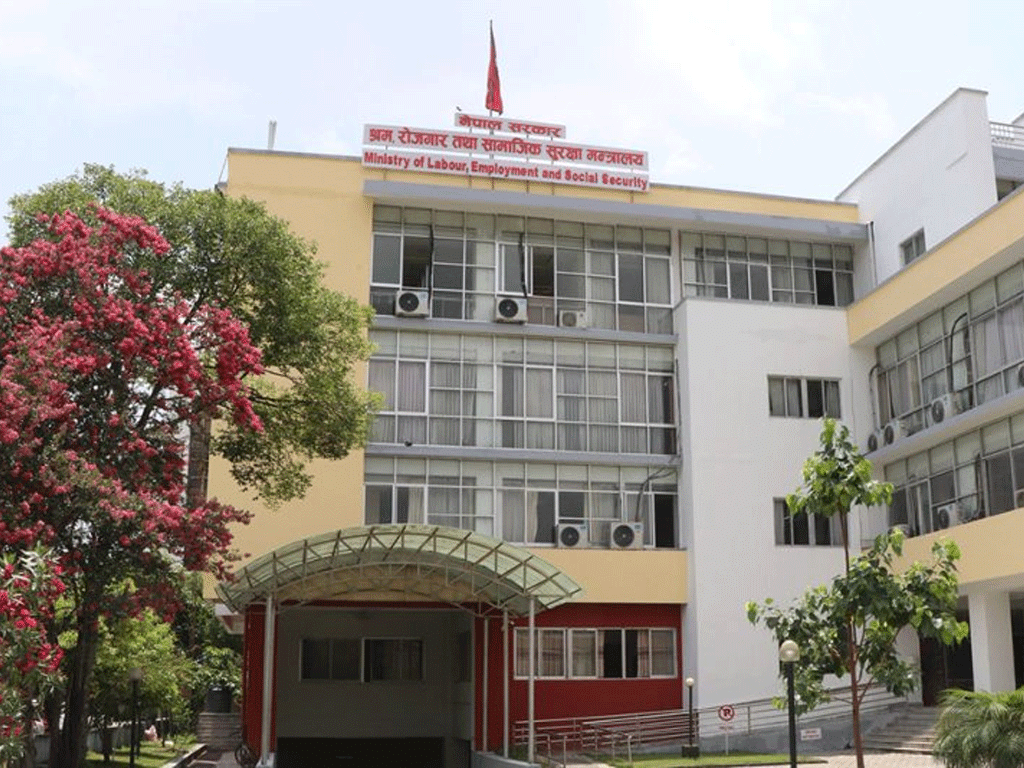 वैदेशिक रोजगार बिमामा व्यापक सुधारको योजना: घरदैलोमै पुगेर दाबी भुक्तानी गर्न व्यवस्था गरिने