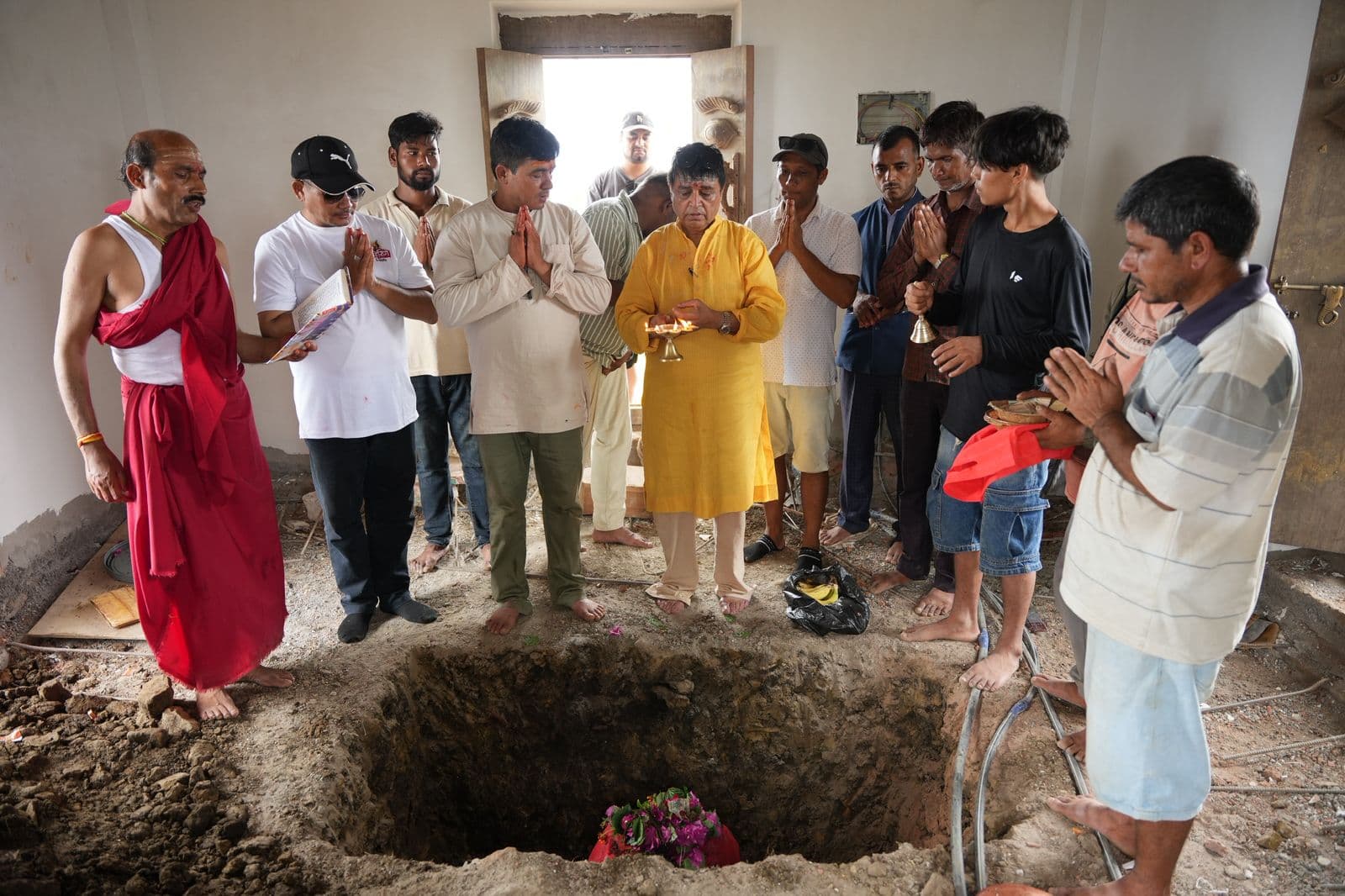 नवनिर्मित जालपादेवी मन्दिरमा क्षमा पूजासहित गर्भगृहमा मूर्ति राखियो