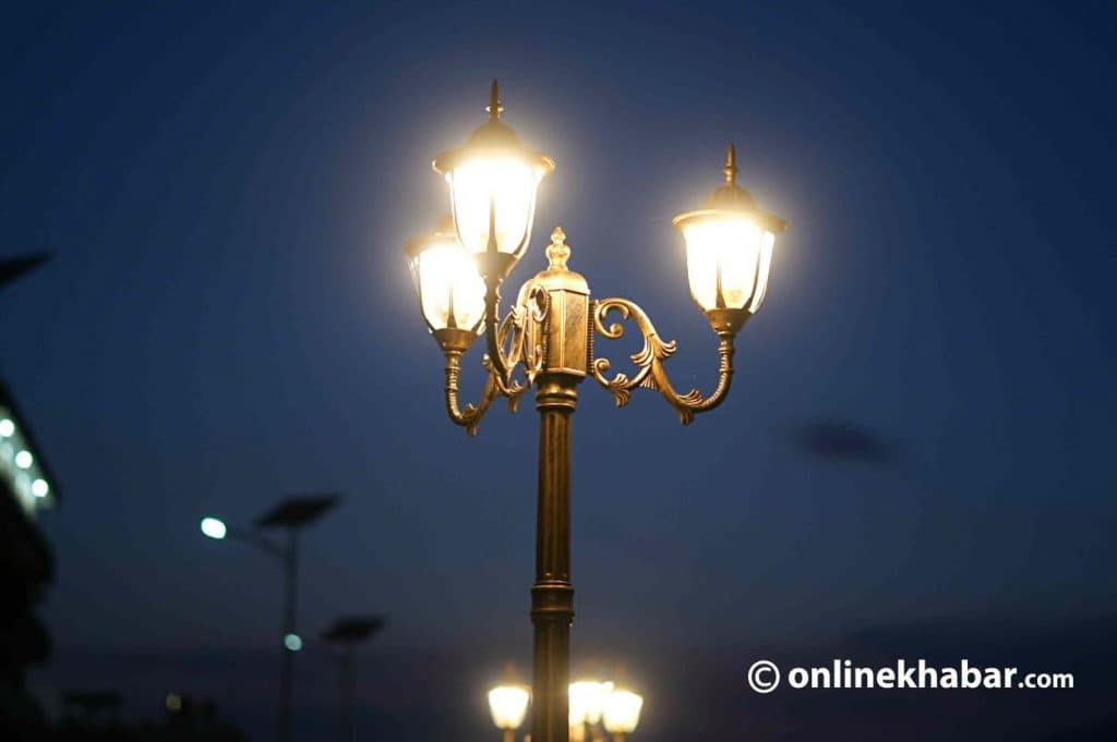 ललितपुरमा ‘स्मार्ट स्ट्रिट लाइट’ (तस्वीरहरू)