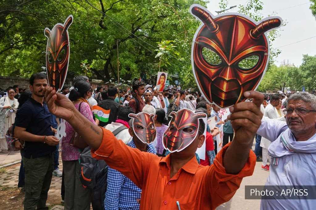 भारतीय सत्ताविरुद्ध सञ्जालबाट सडकमा पुगेका ‘कक्रोच’