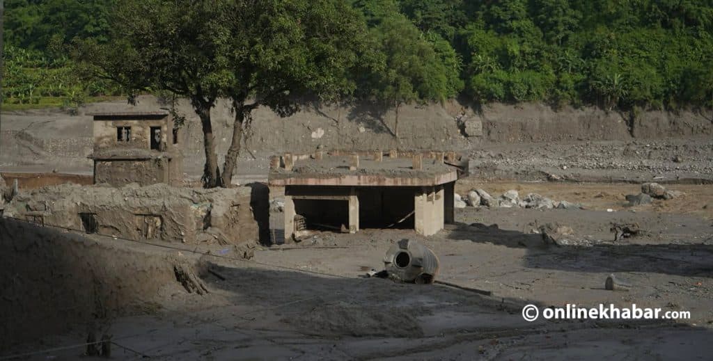 बाढीपीडितलाई पोखरा विश्वविद्यालयको ७० लाख सहयोग